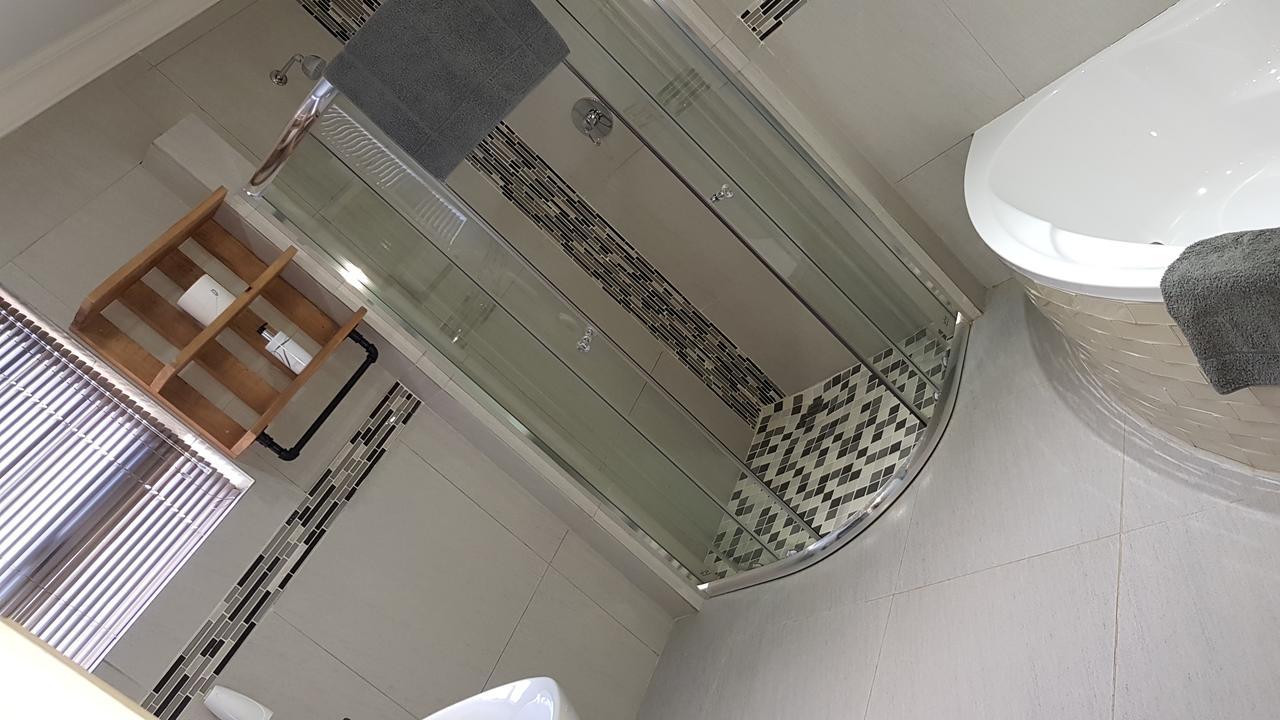 Touching Senses Garden Cottages Bloemfontein Eksteriør billede