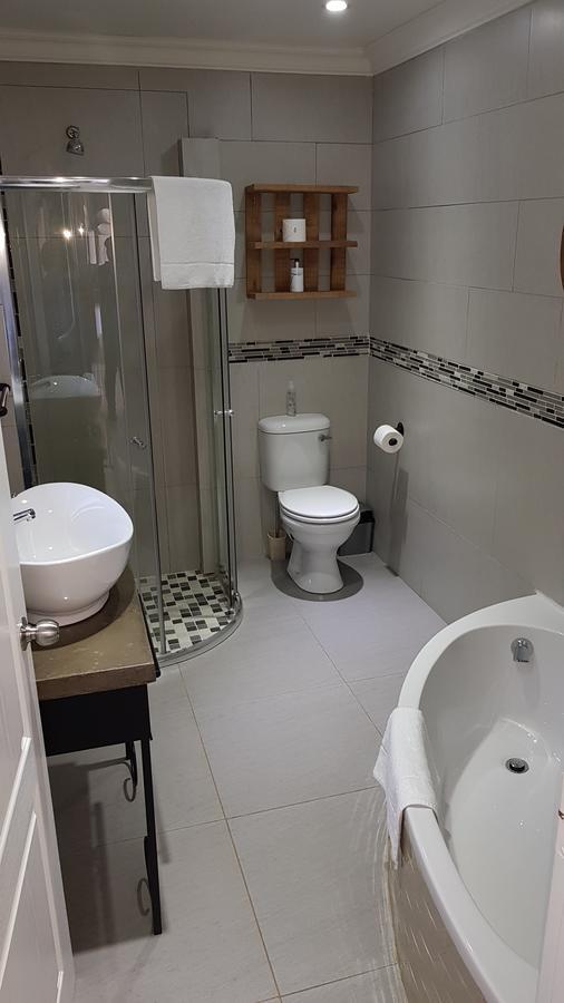 Touching Senses Garden Cottages Bloemfontein Eksteriør billede