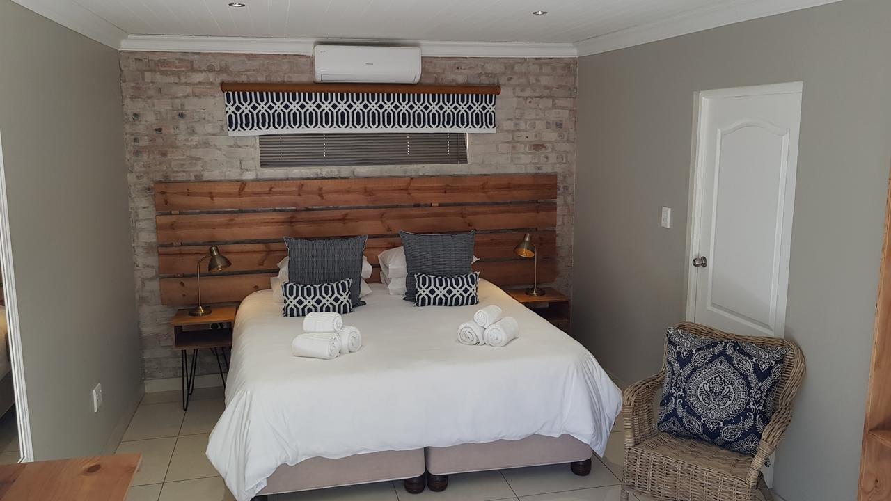 Touching Senses Garden Cottages Bloemfontein Eksteriør billede