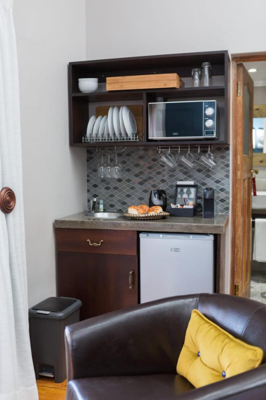Touching Senses Garden Cottages Bloemfontein Eksteriør billede